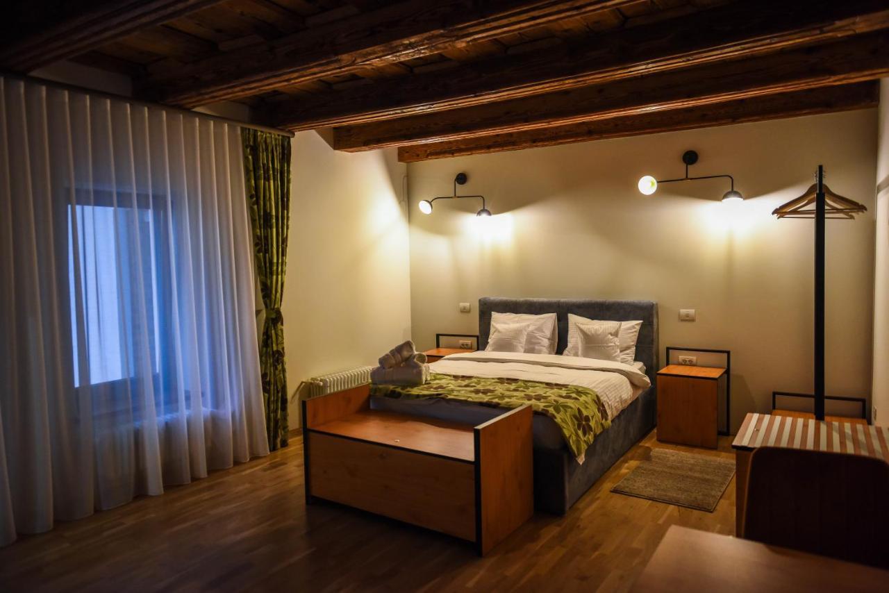 Schloss Apartments Braşov Esterno foto